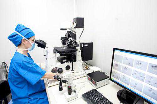 多囊卵巢自然怀孕胎停的原因