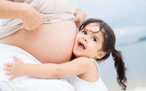 重庆地区试管婴儿代孕成功，移植后多久能着床？