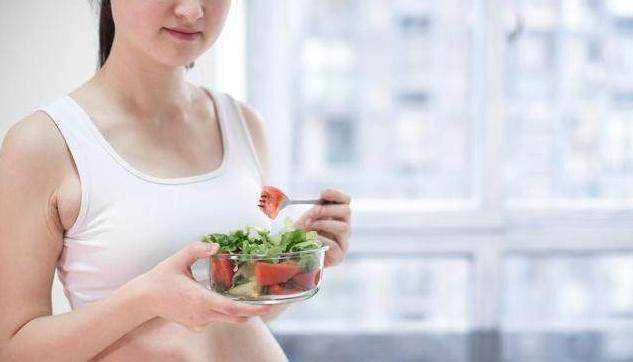 子宫内膜癌做手术需住院多久，子宫下坠感是子宫脱垂引起的吗